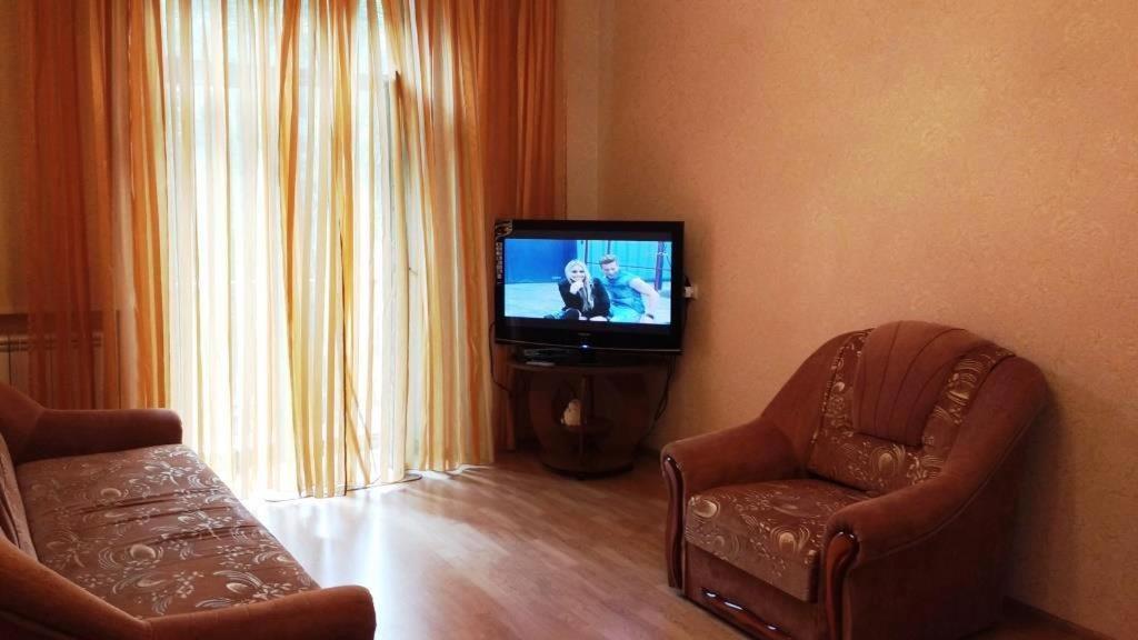 Комната В Двухкомнатной Apartment Kiev Bagian luar foto